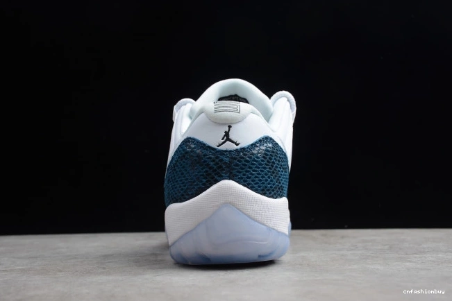 CD6846-102 Blue Low Jordan 11 Snakeskin Navy Air 0905